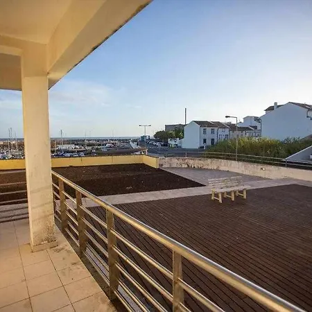 Marina De Franca Do Campo *